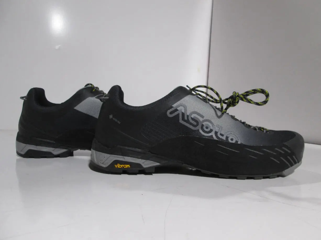 11Black/Grey