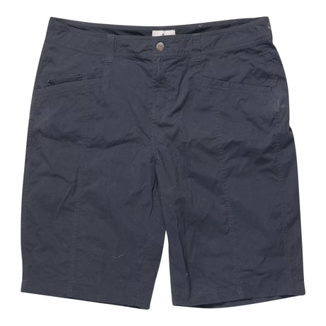 16Black