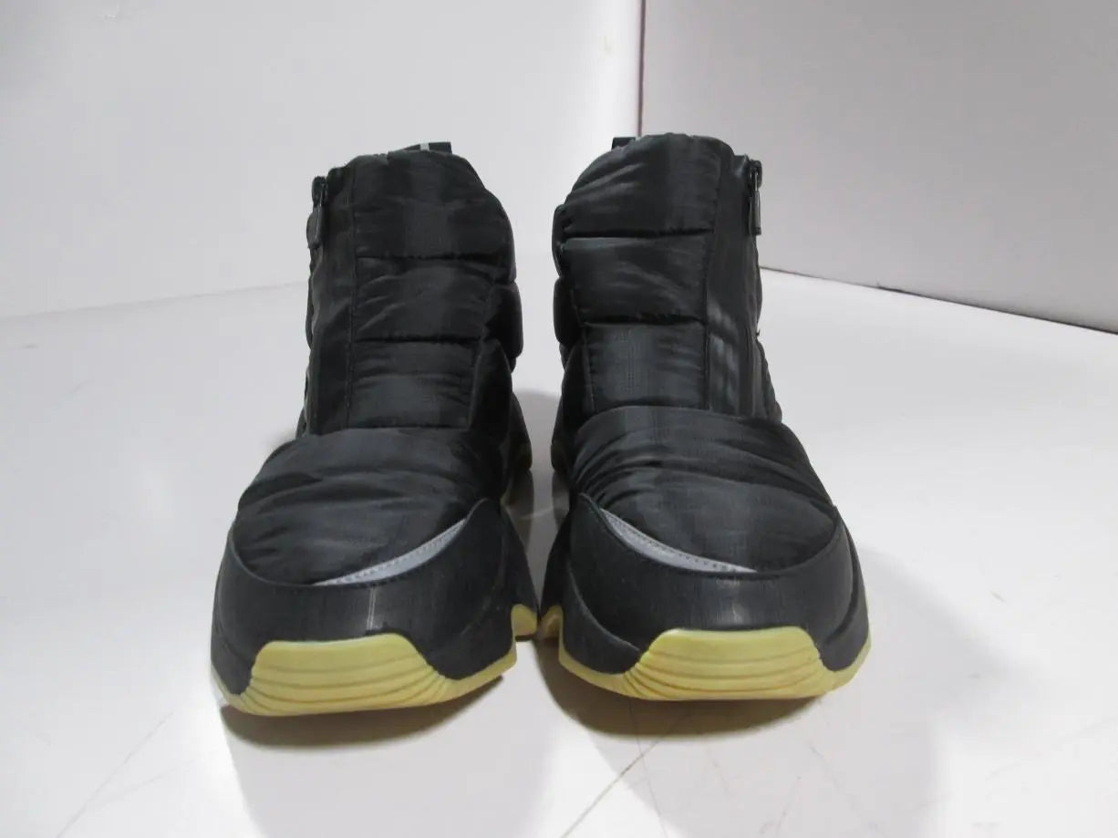 8Black/Sea Salt