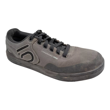 9Grey