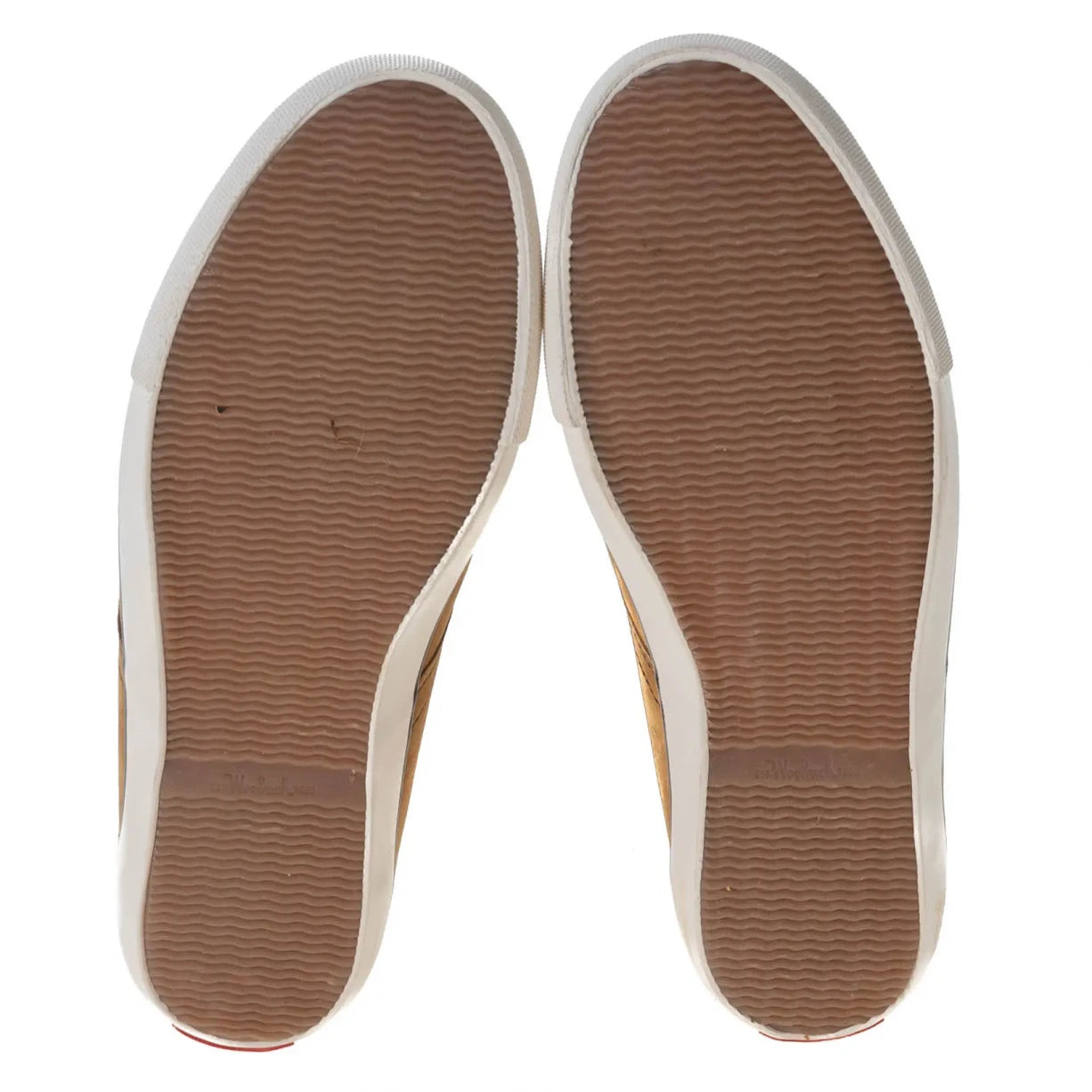 8.5Camel Brown