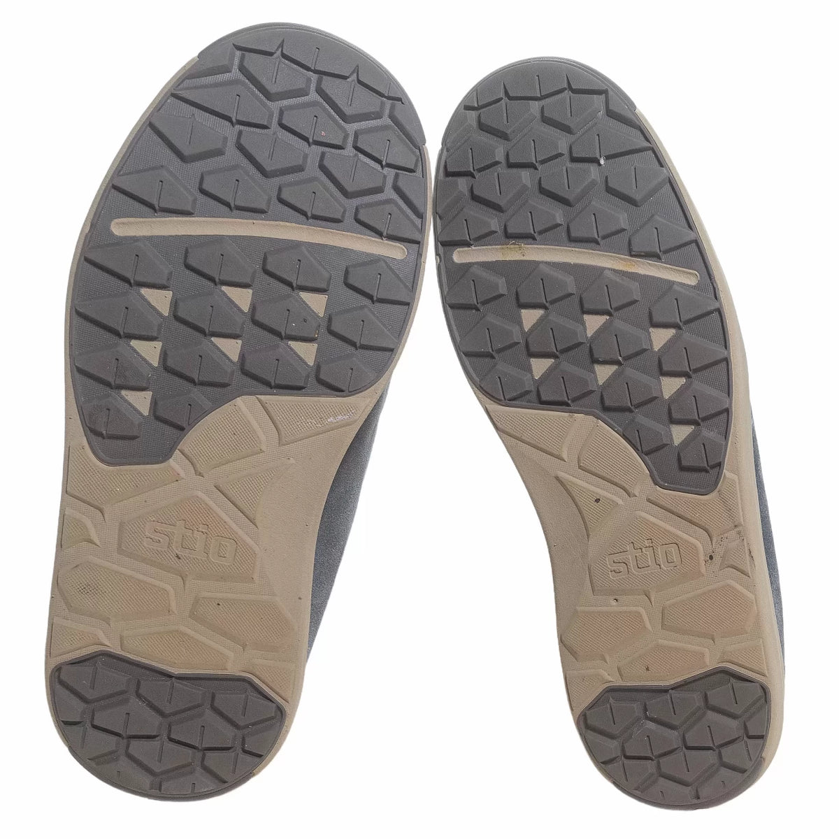 11.5Gray