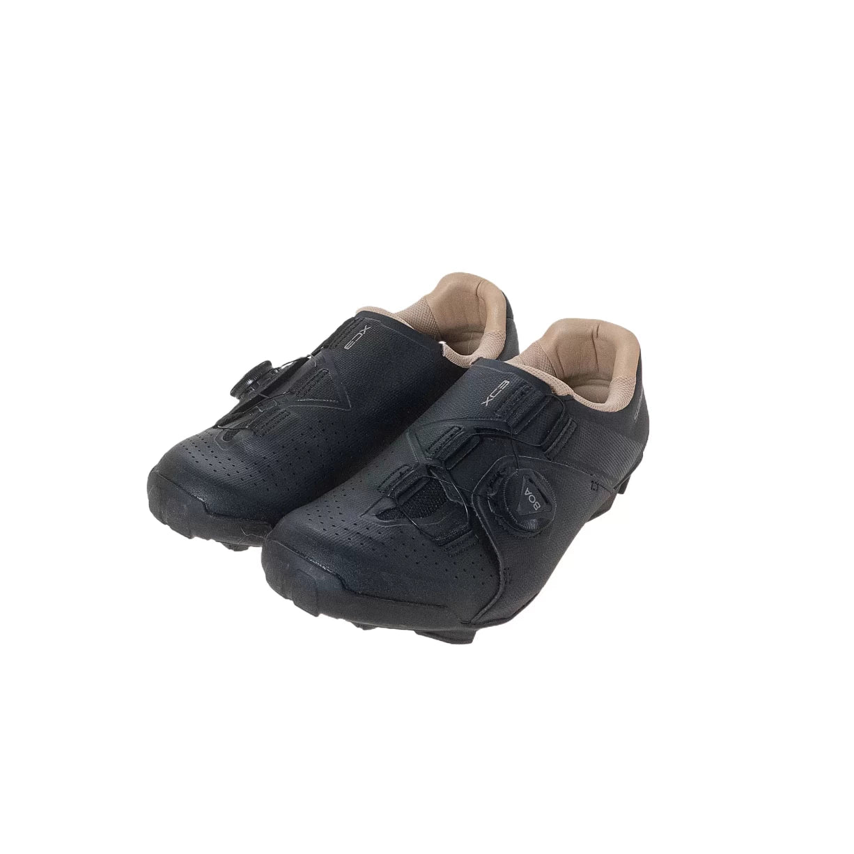 39.0Black