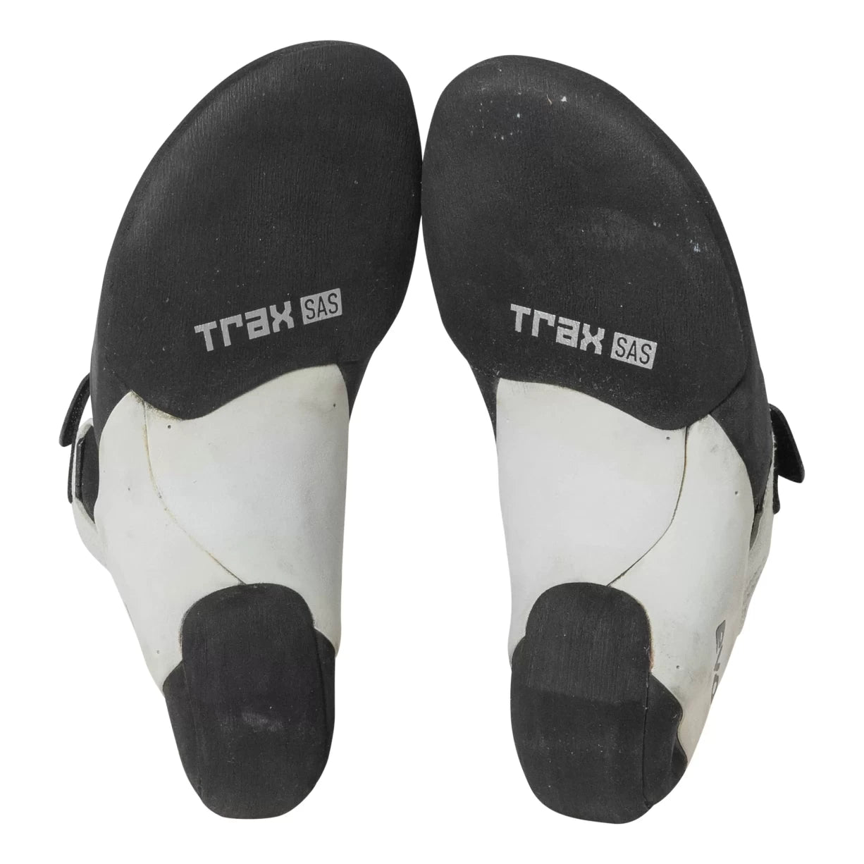 41.5Black/White