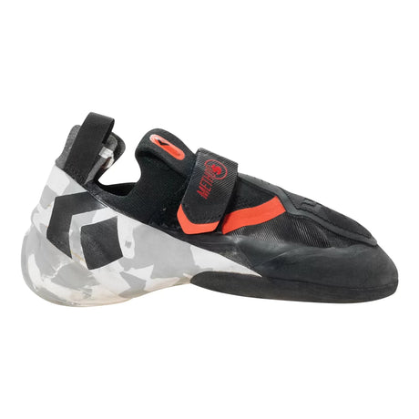 11White/Black