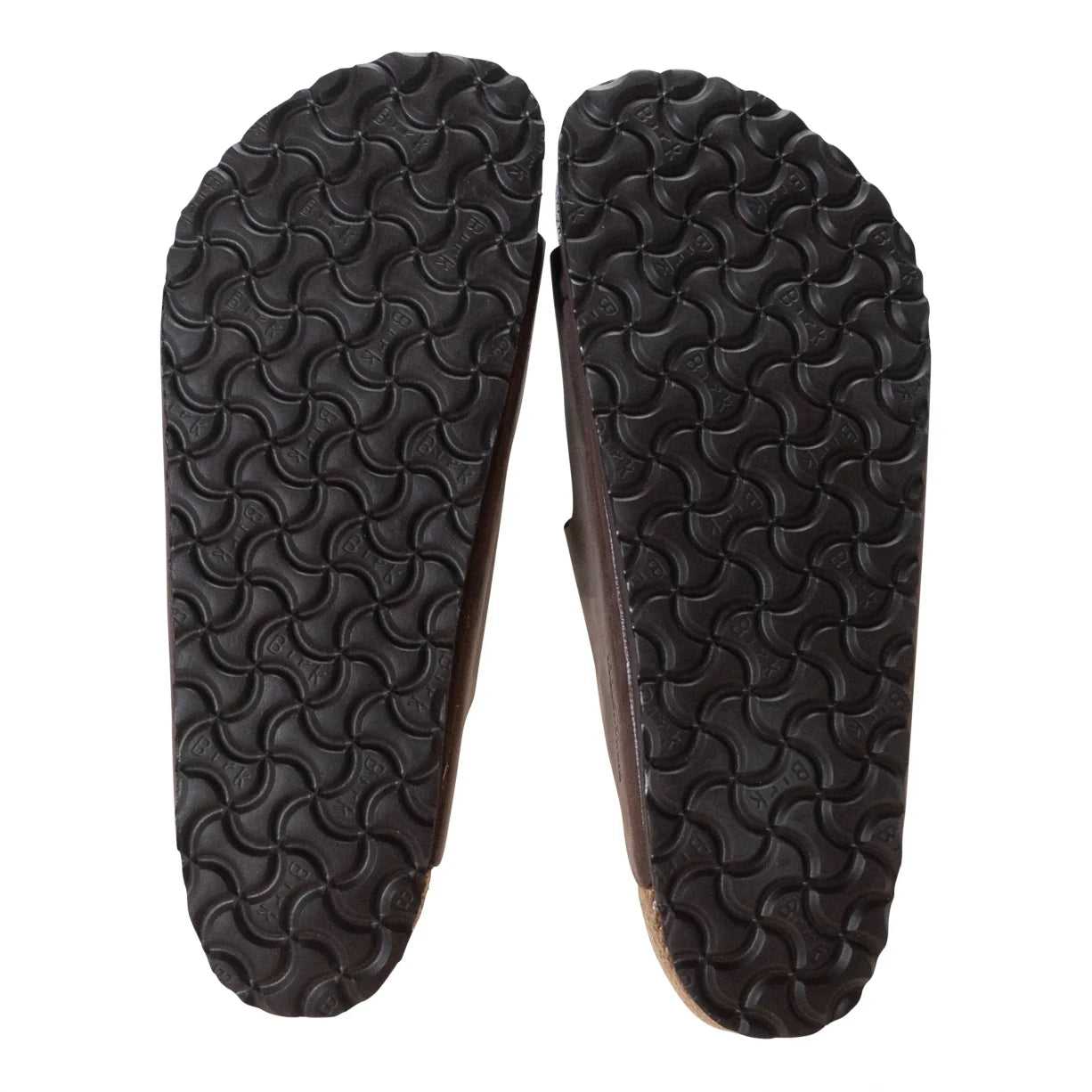 EU-44Dark Brown