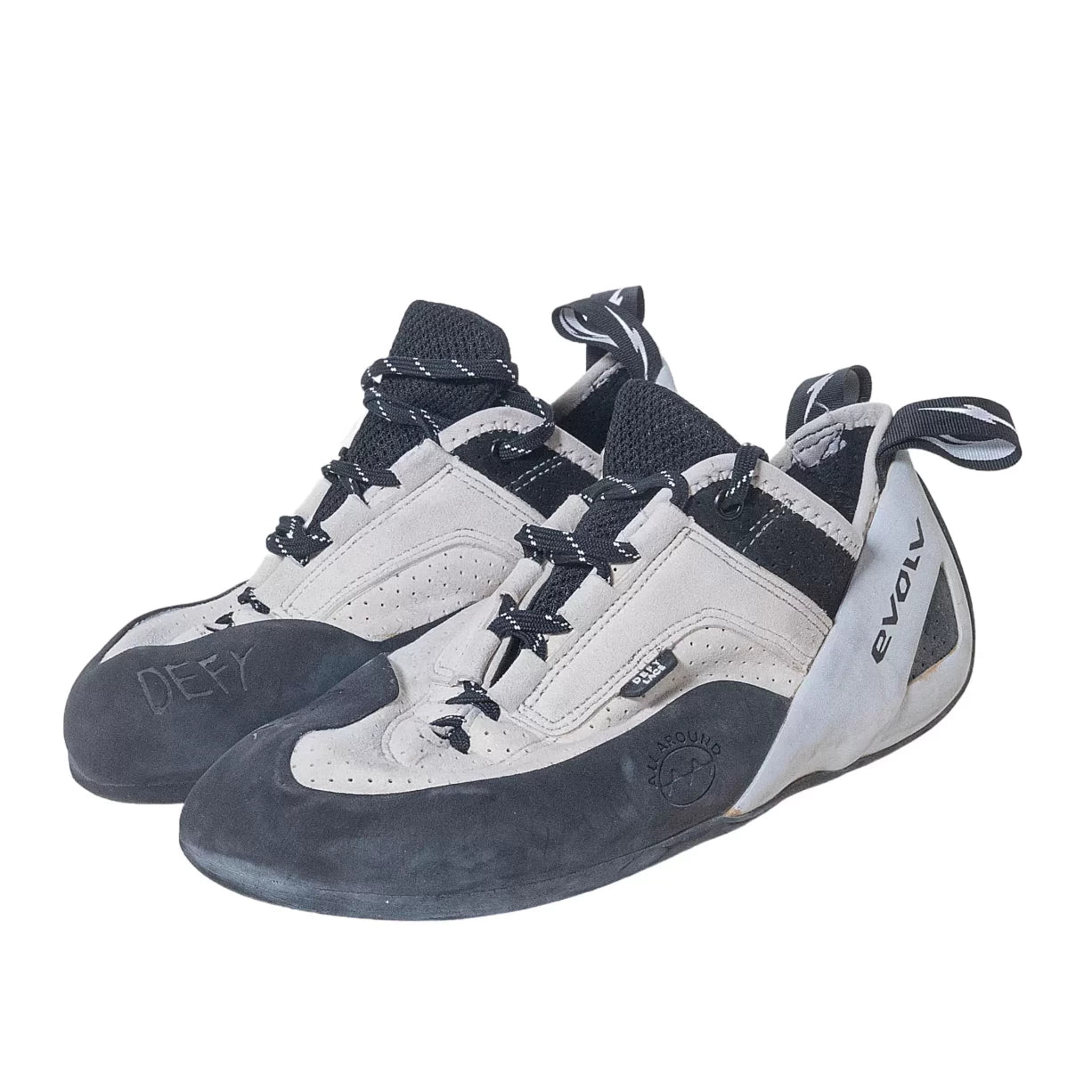 44.5White/Black
