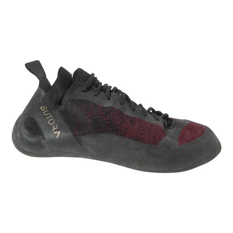 43.0Black/Red