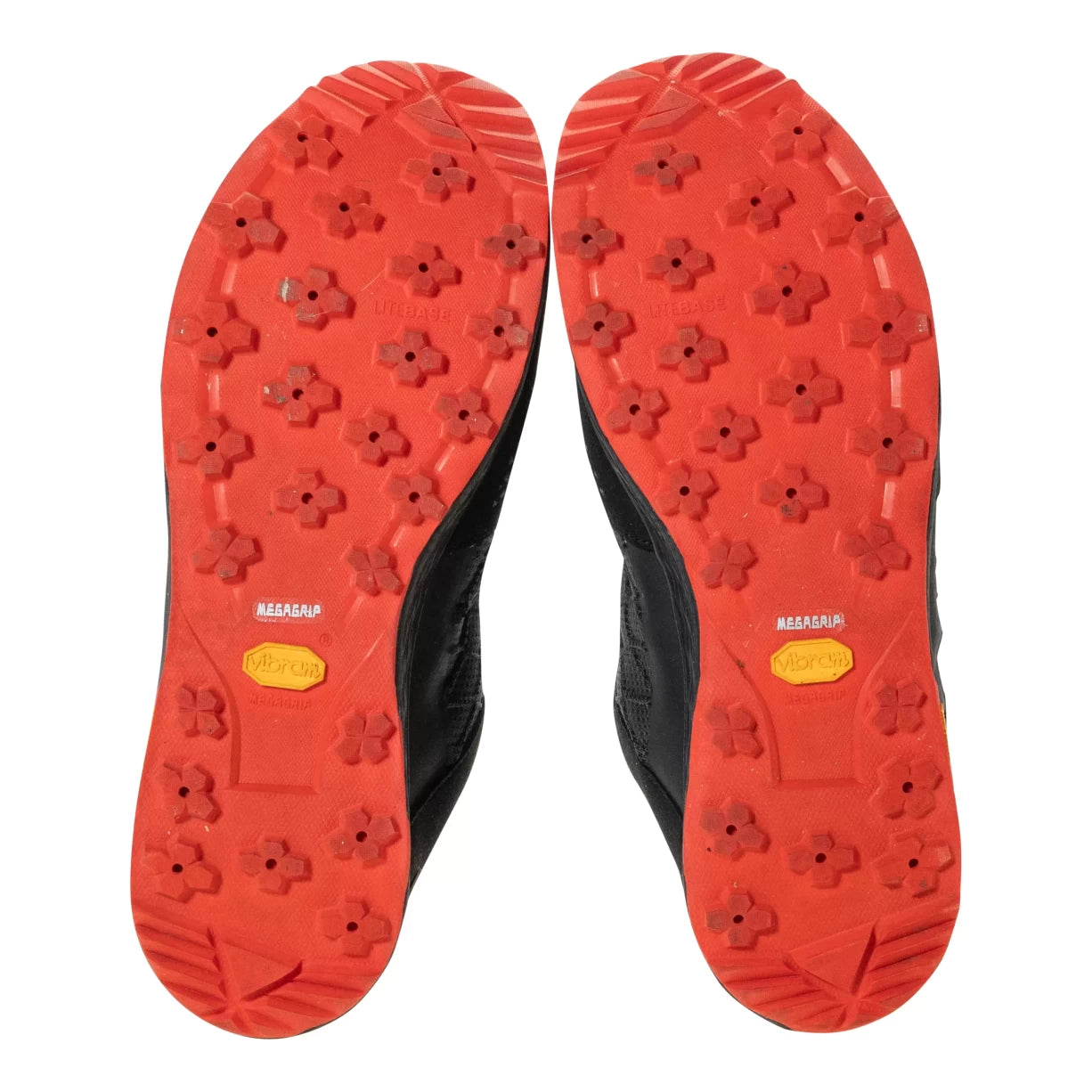 13Black/Orange