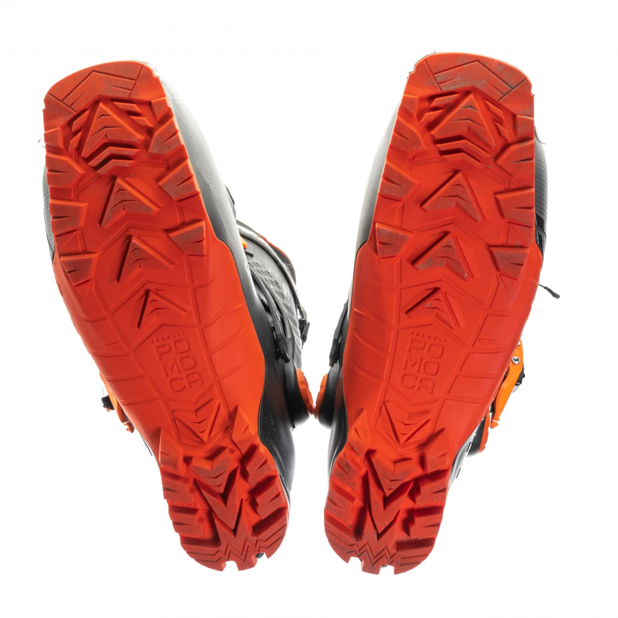28Black / Orange