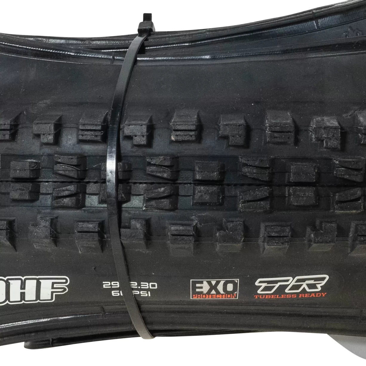 29x2.30Black