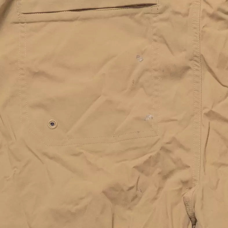 38" x 32"Khaki