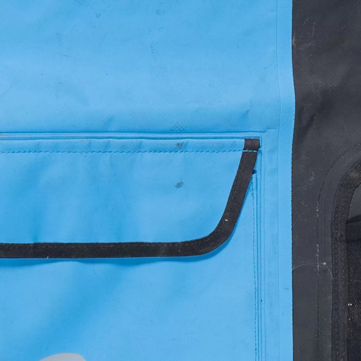20 LBlack/Blue