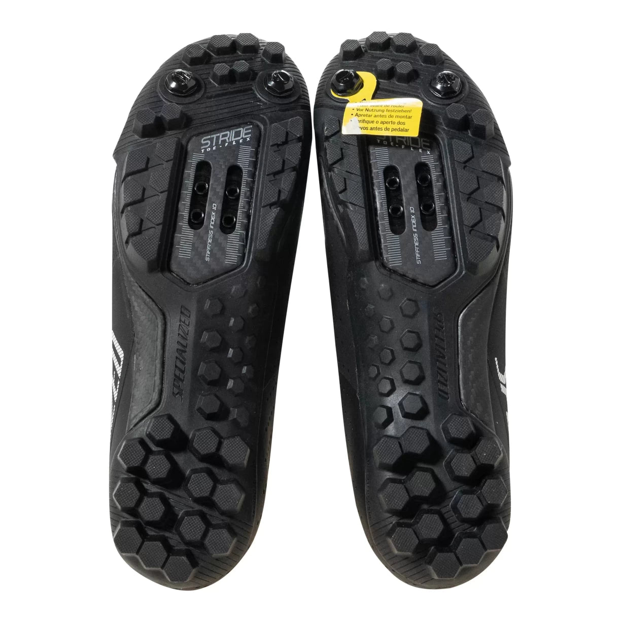 39.0Black