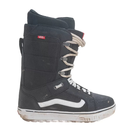 11Black/White