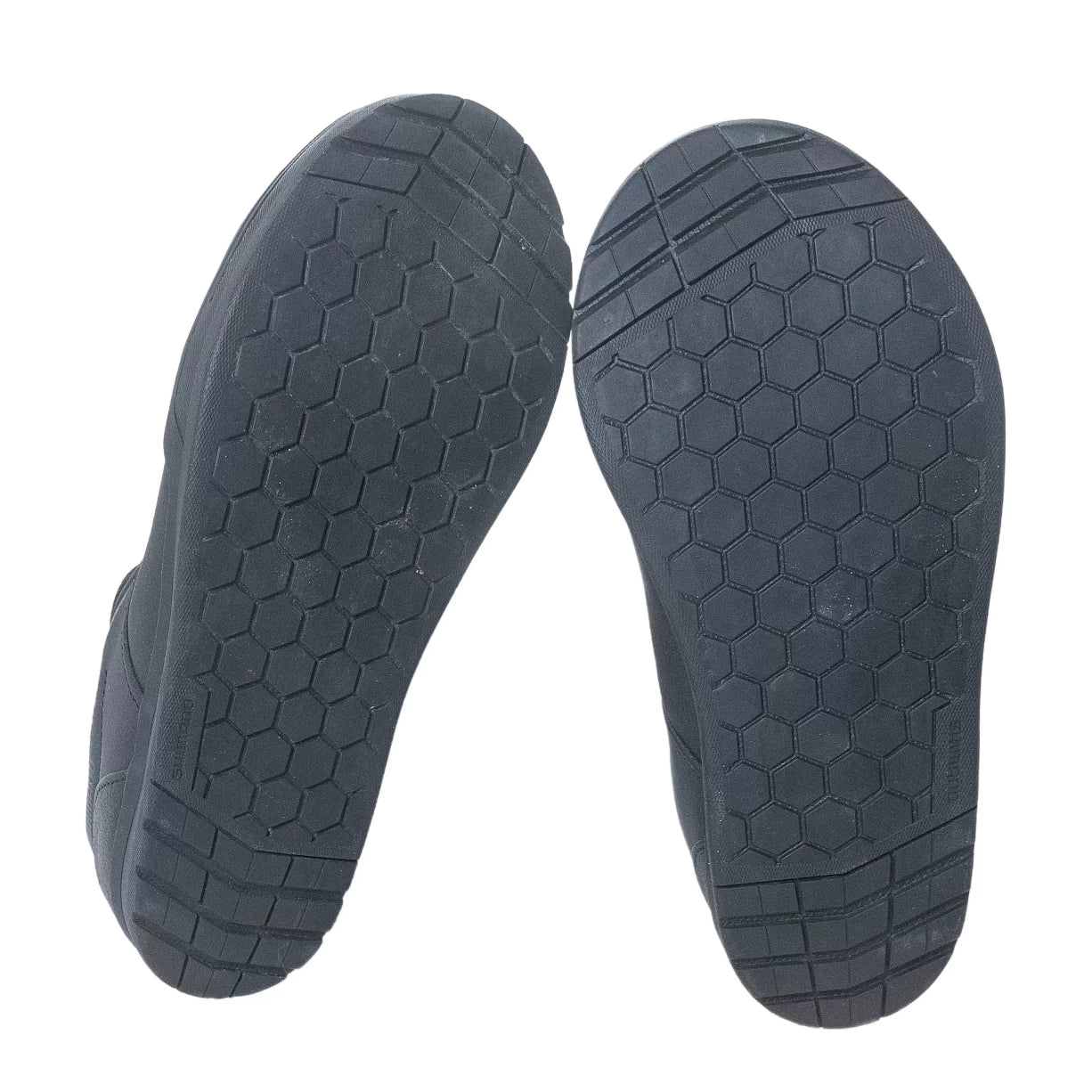 39.0Black