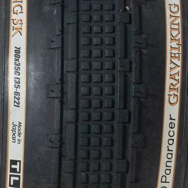 700 x 35CBlack