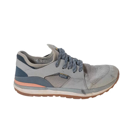 9Gray
