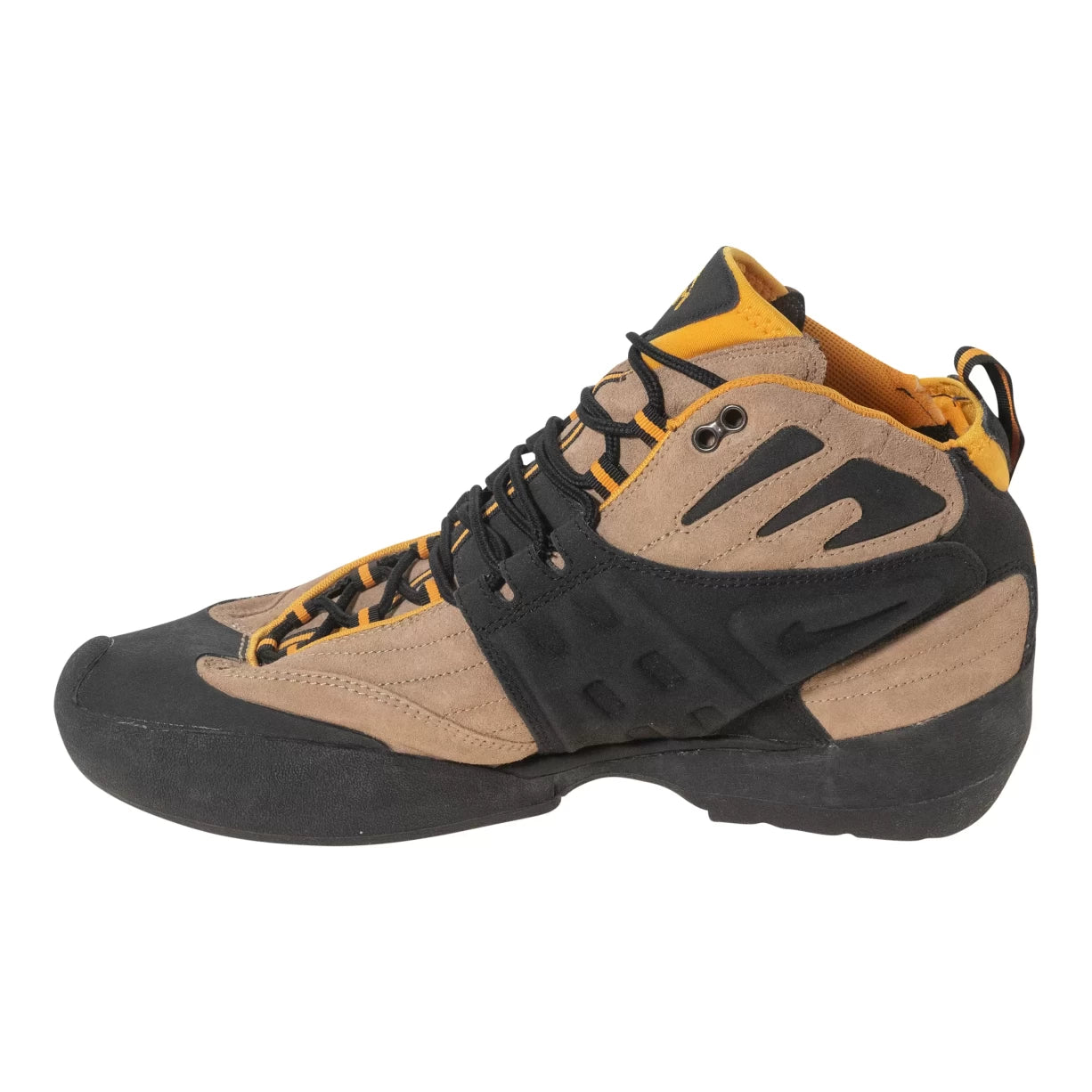 15Black/Tan
