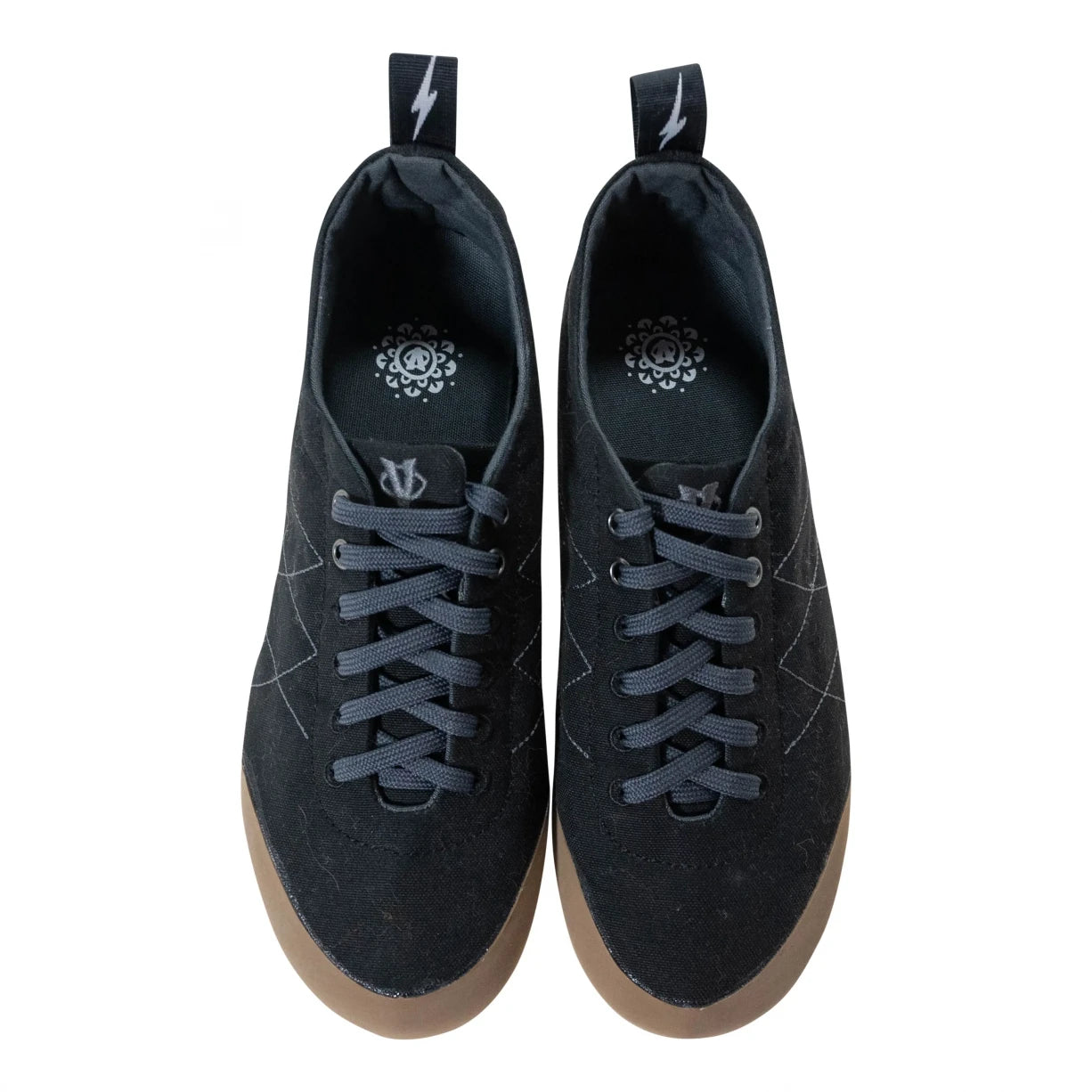 8Black