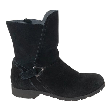 8Black