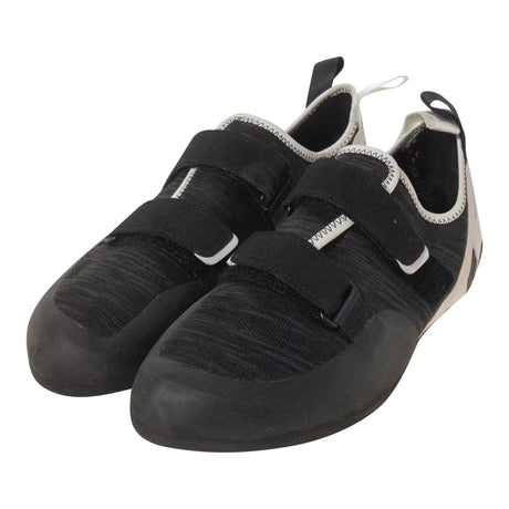 13Black/White
