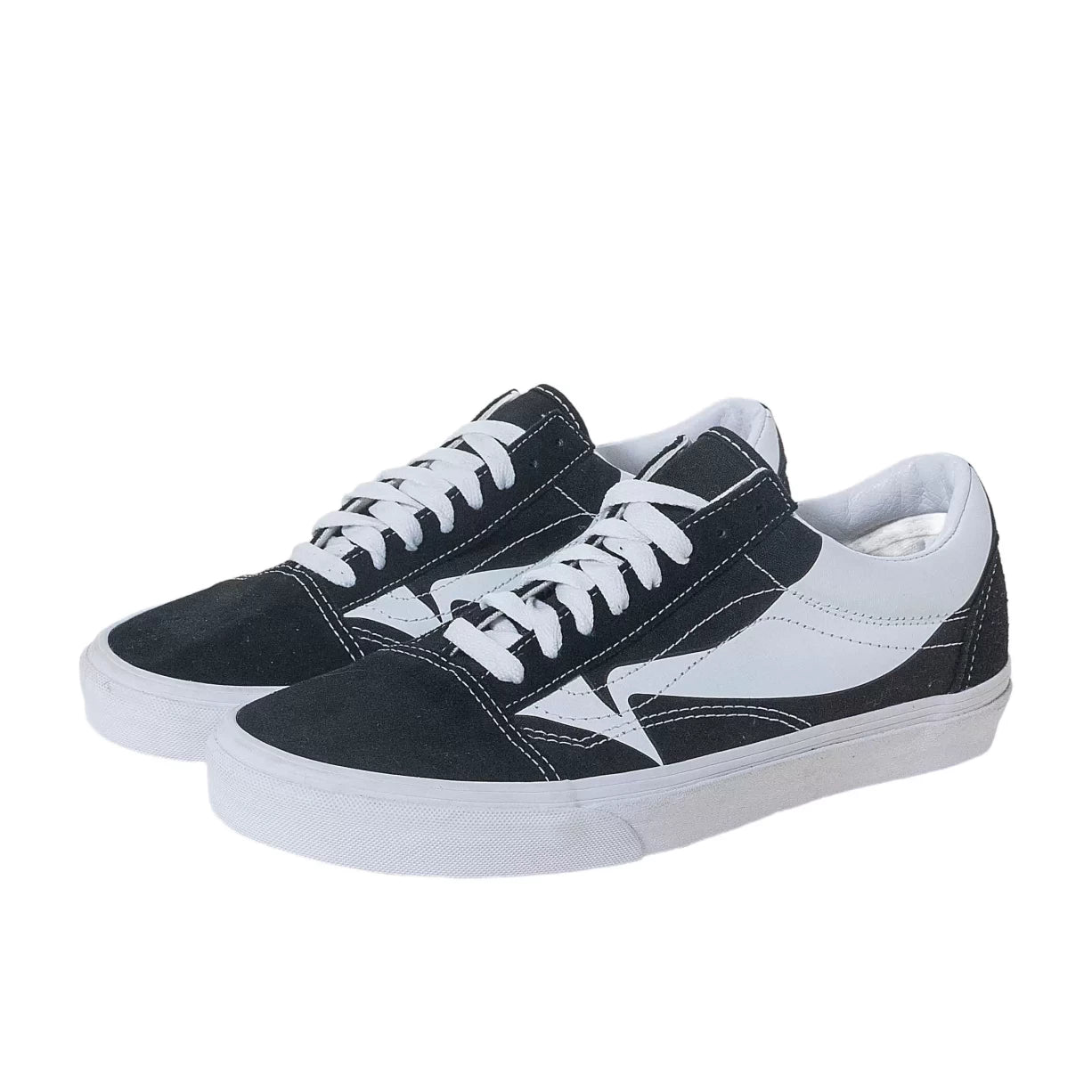 9Black/White
