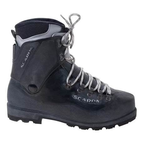 13Black/Grey