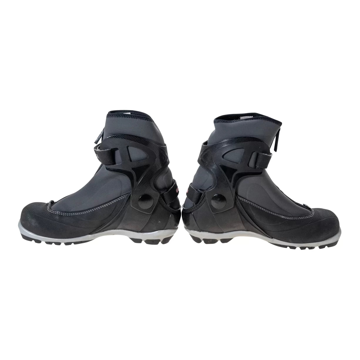 39.0Black