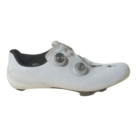 11White