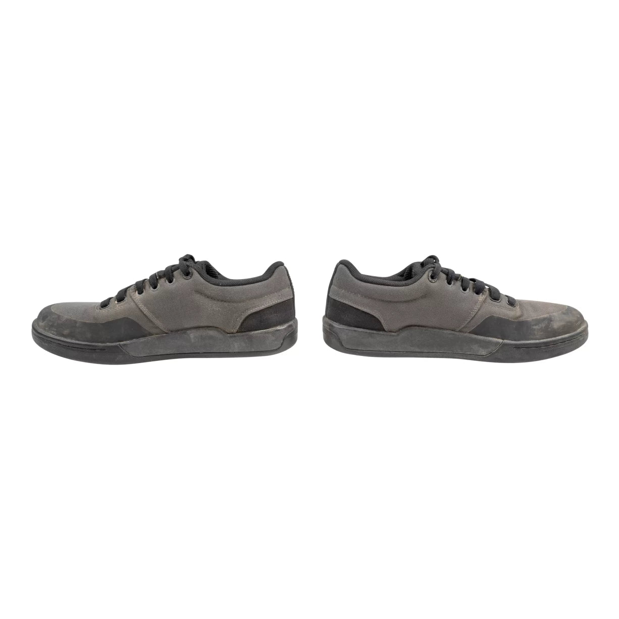 8Grey