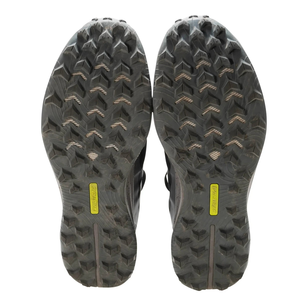11Black/Charcoal
