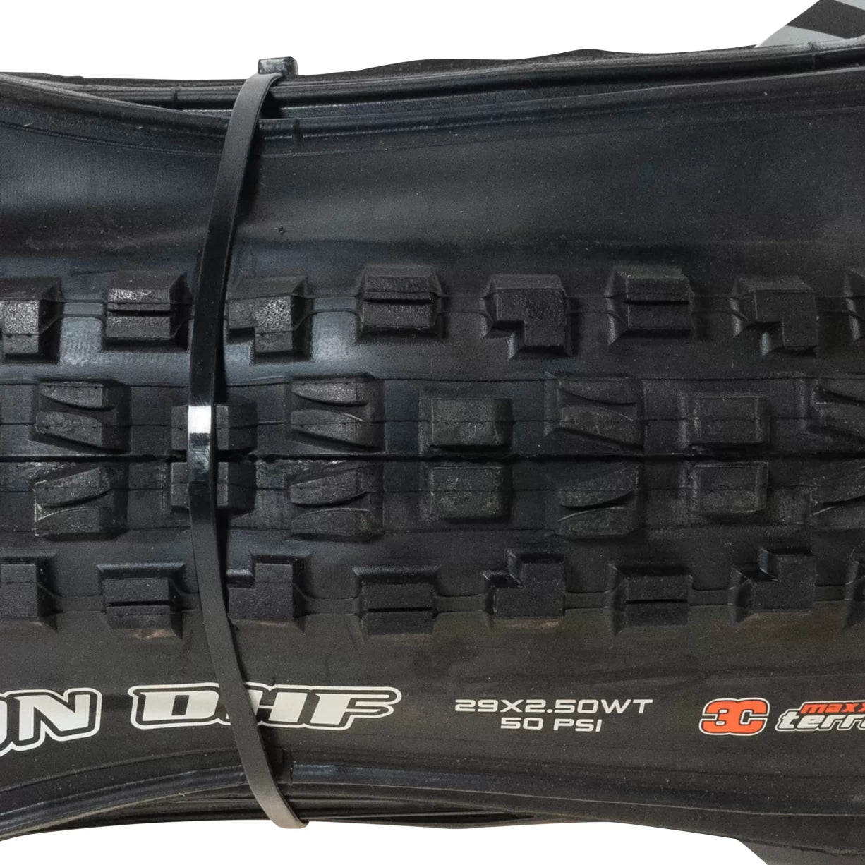 29x2.50Black