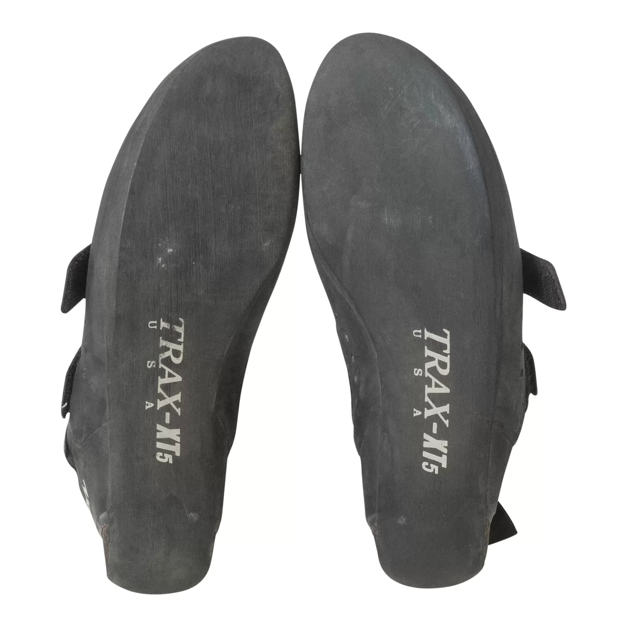 44.0Black/White