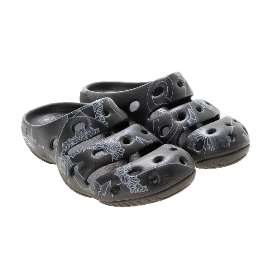 8Black