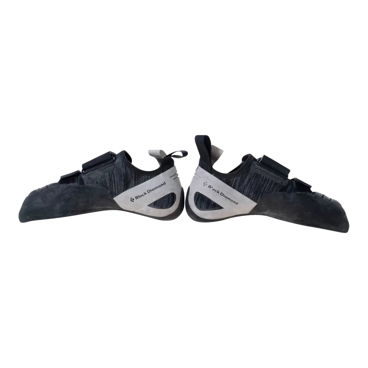 39.0Black/White