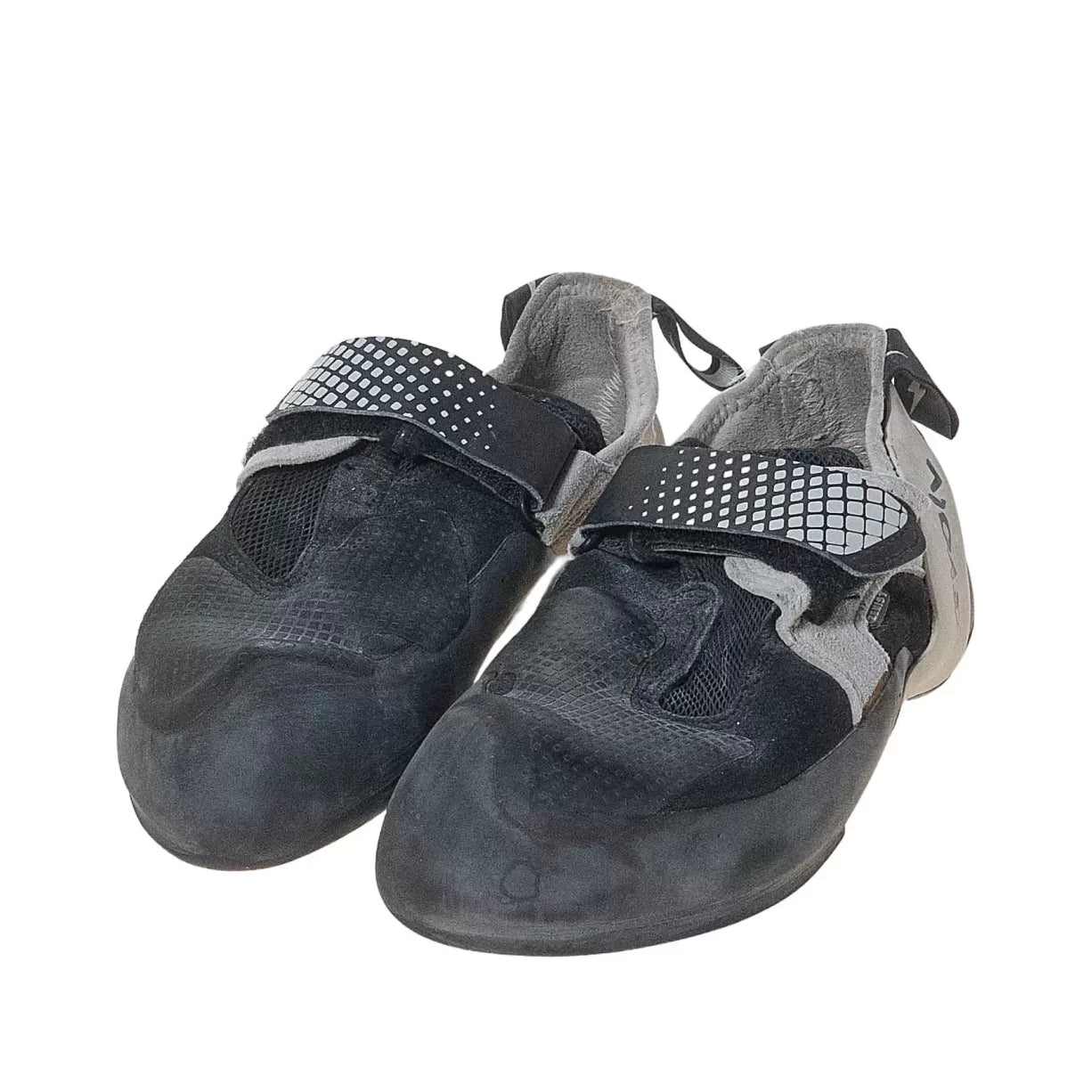 42.5Black/White