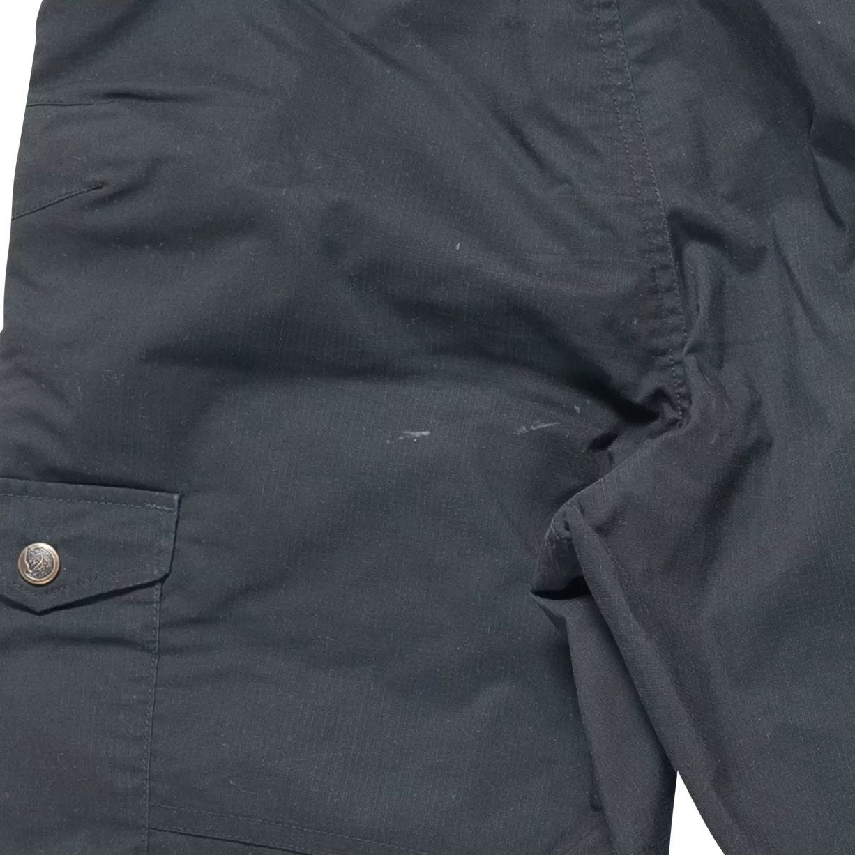 32Black