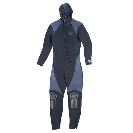 16Black