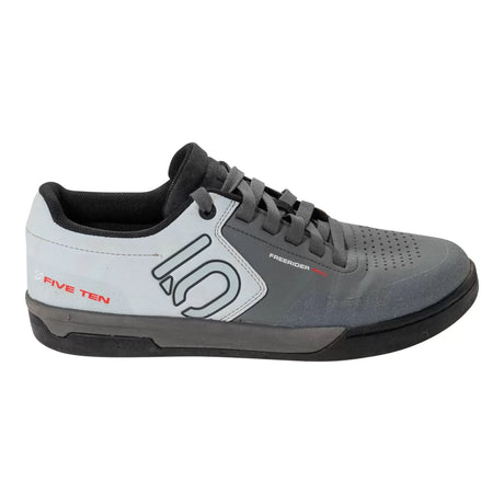 13Grey