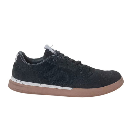 8Black