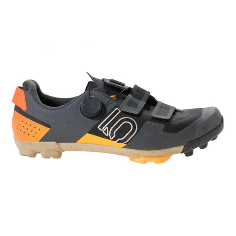 10Black / Orange