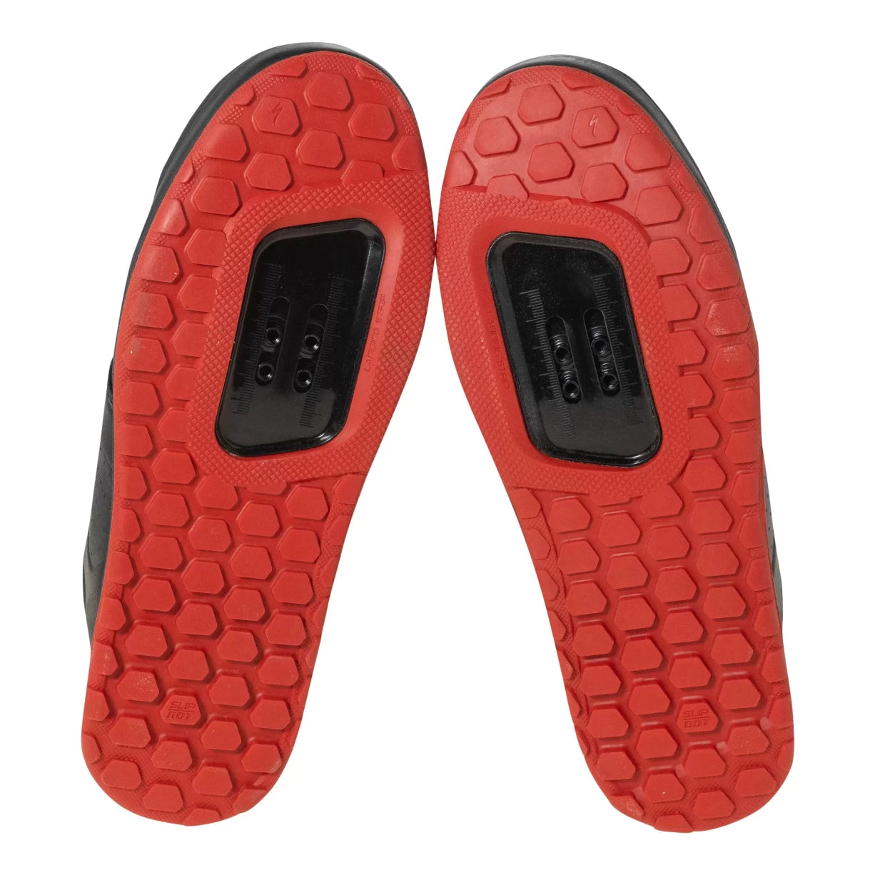 44.0Black/Red
