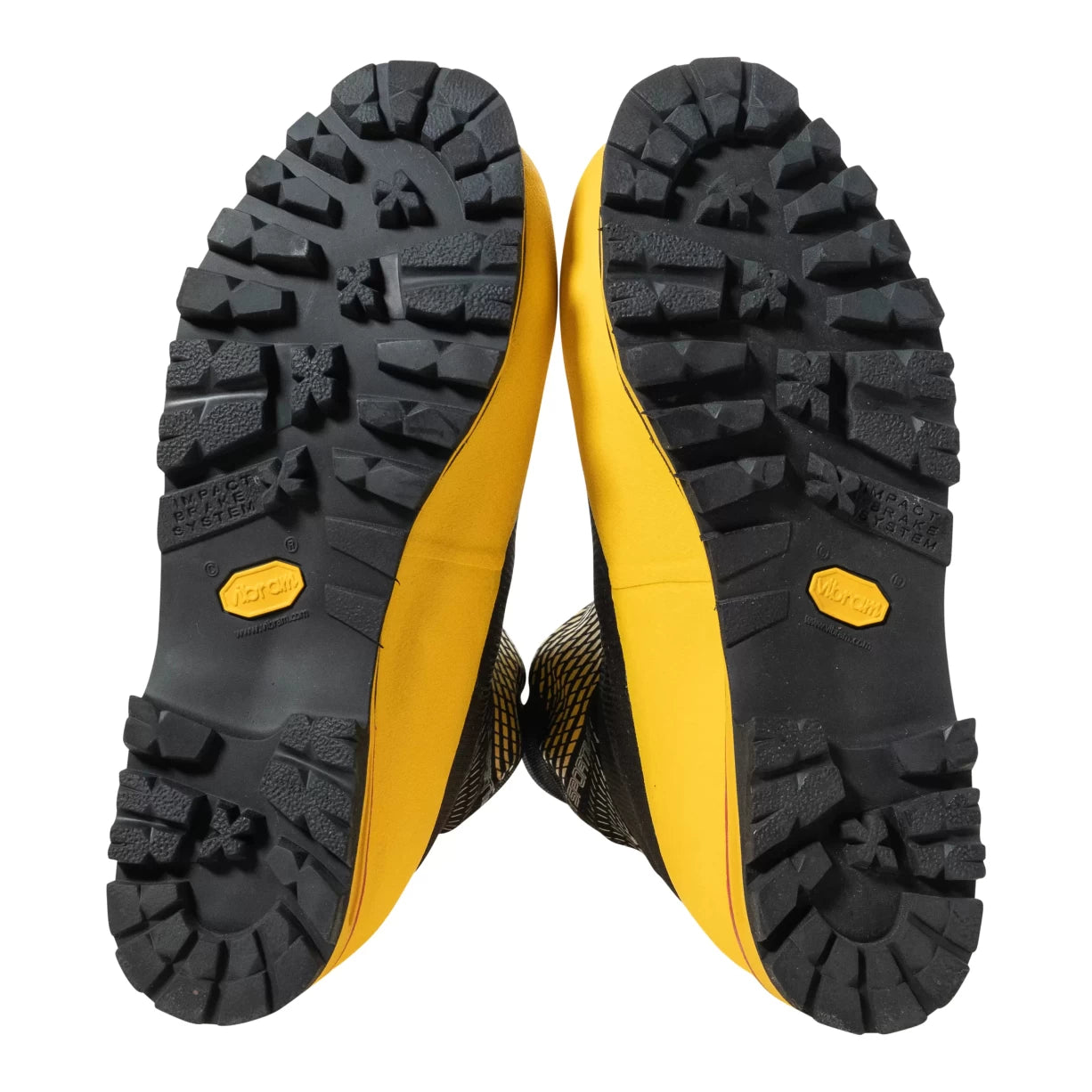 39.0Black/Yellow