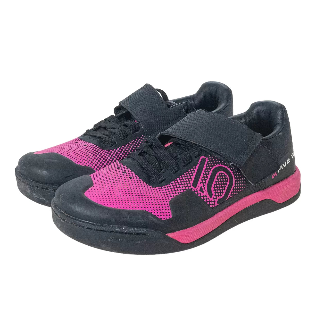 11Black/Pink