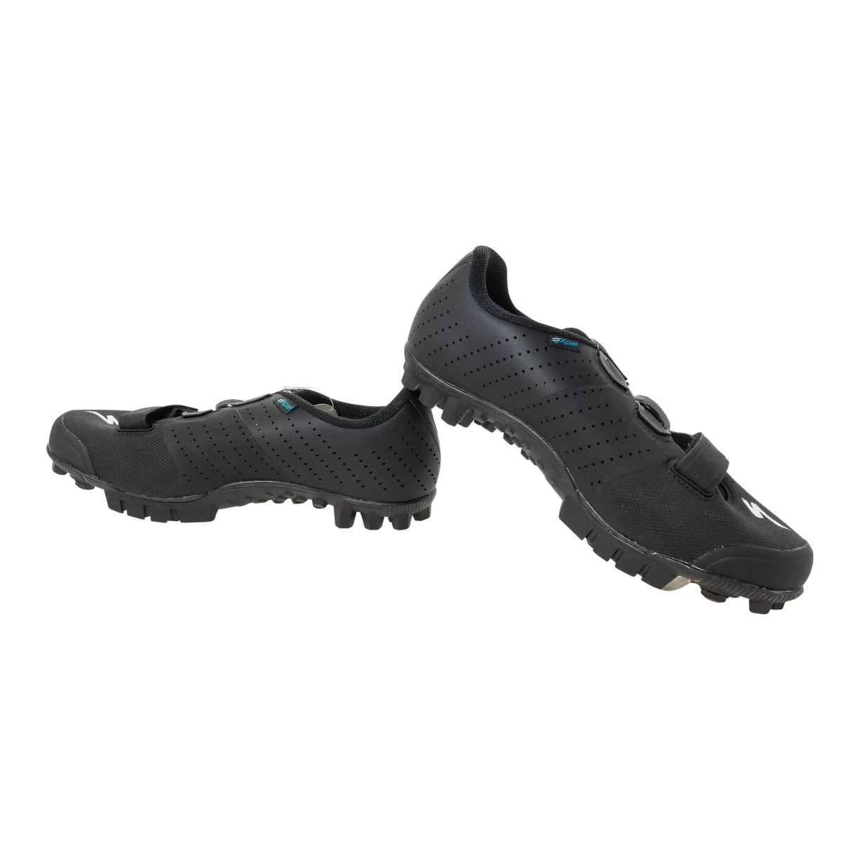 39.0Black