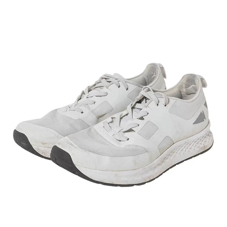 11White