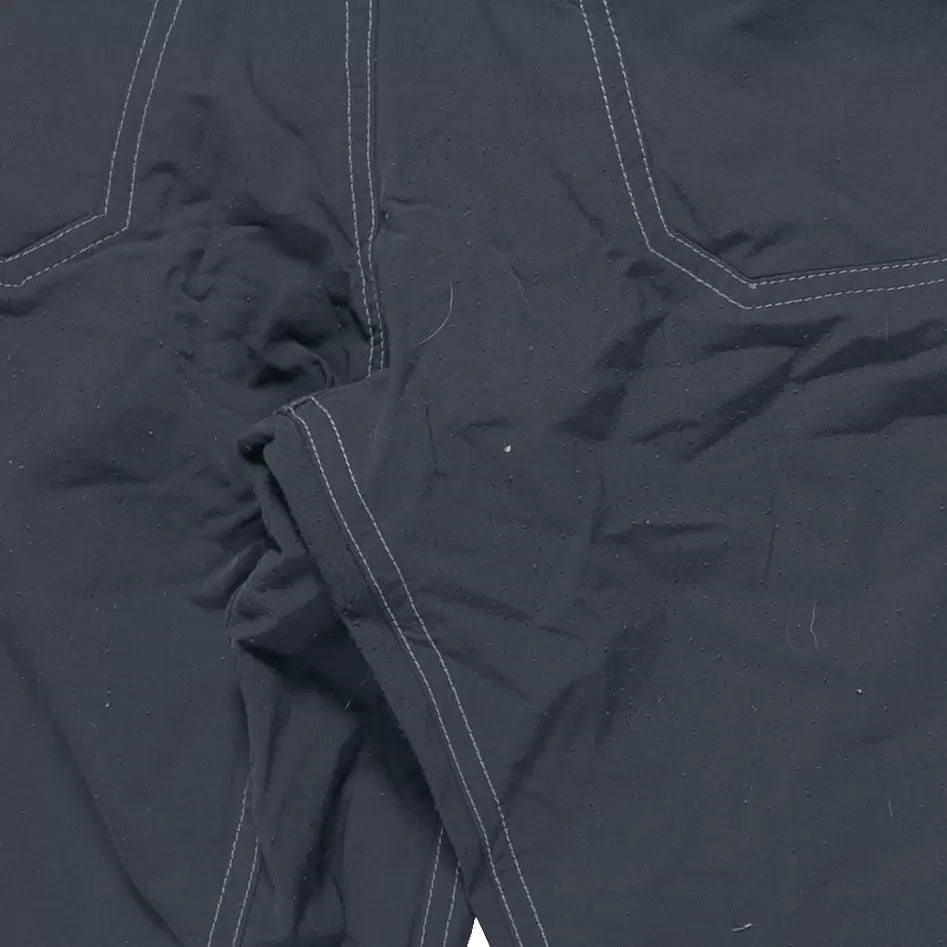 32Black
