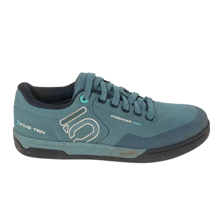9.5Blue
