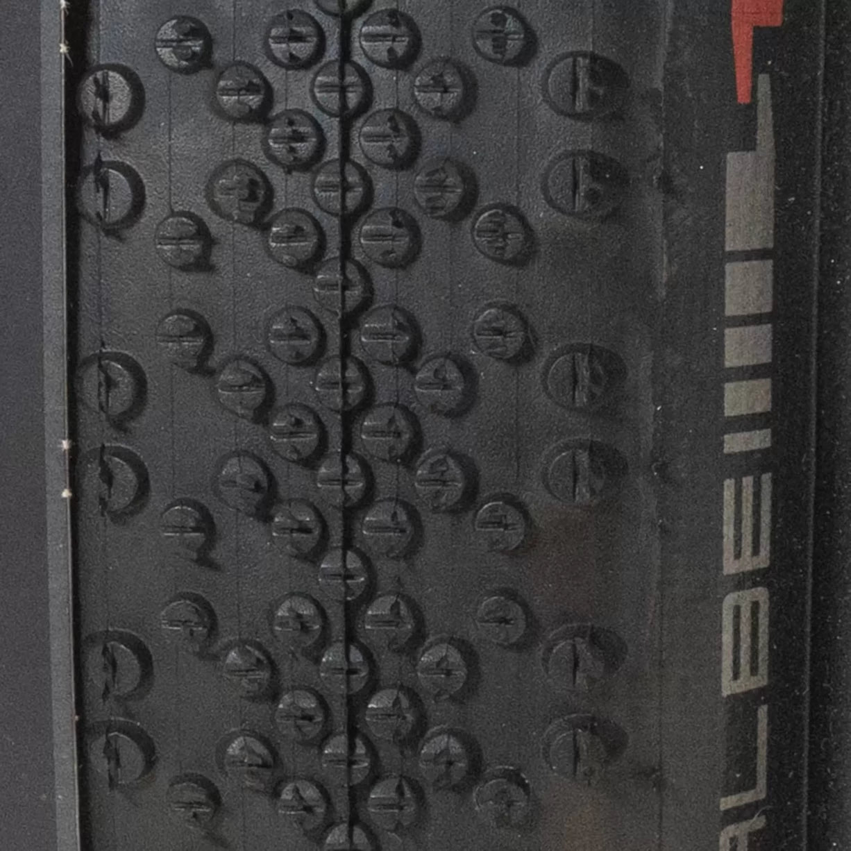 700 x 40cBlack